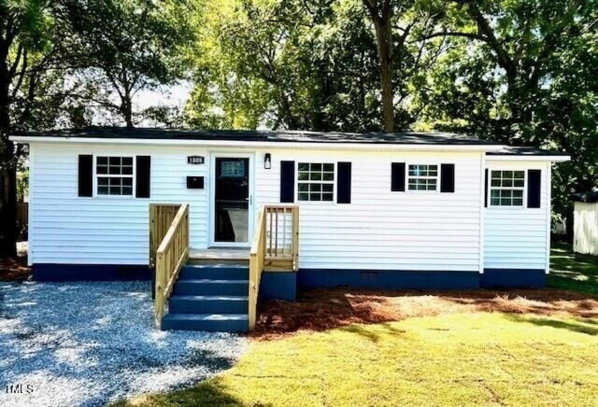 Picture of Home For Sale in Smithfield, North Carolina, United States