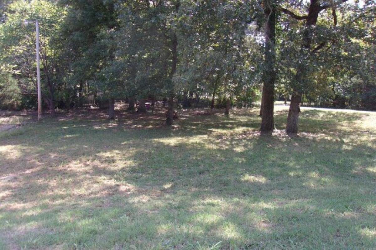 Picture of Residential Land For Rent in Bull Shoals, Arkansas, United States