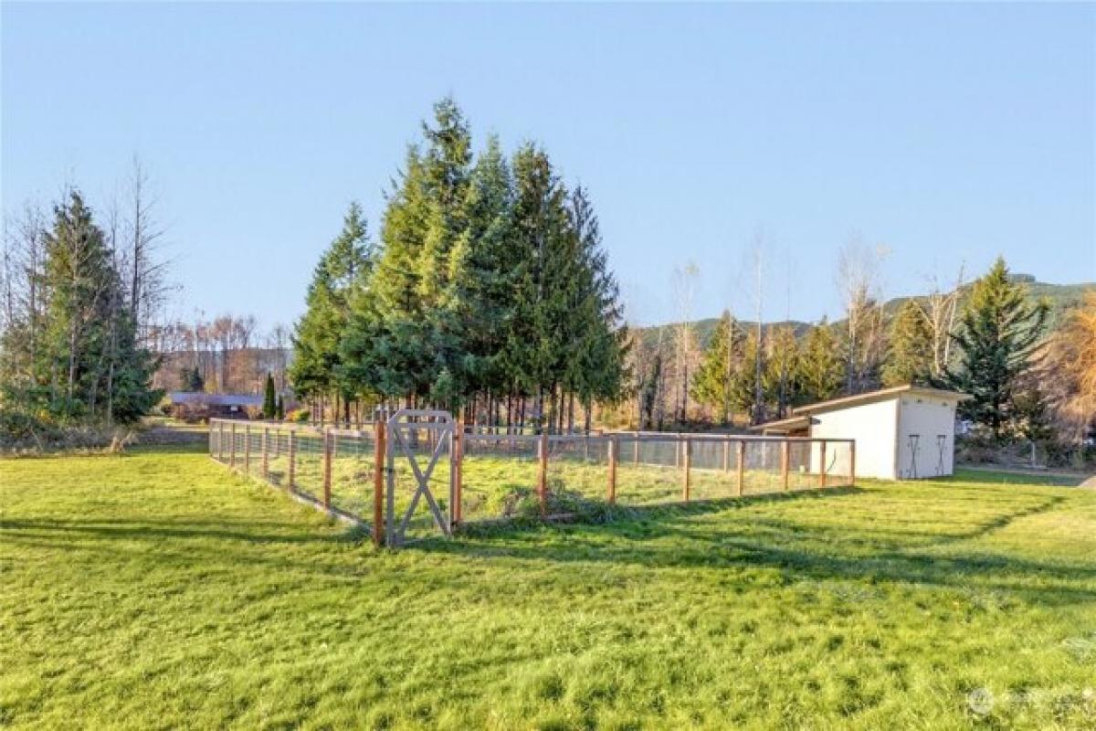 Picture of Home For Sale in Glenoma, Washington, United States