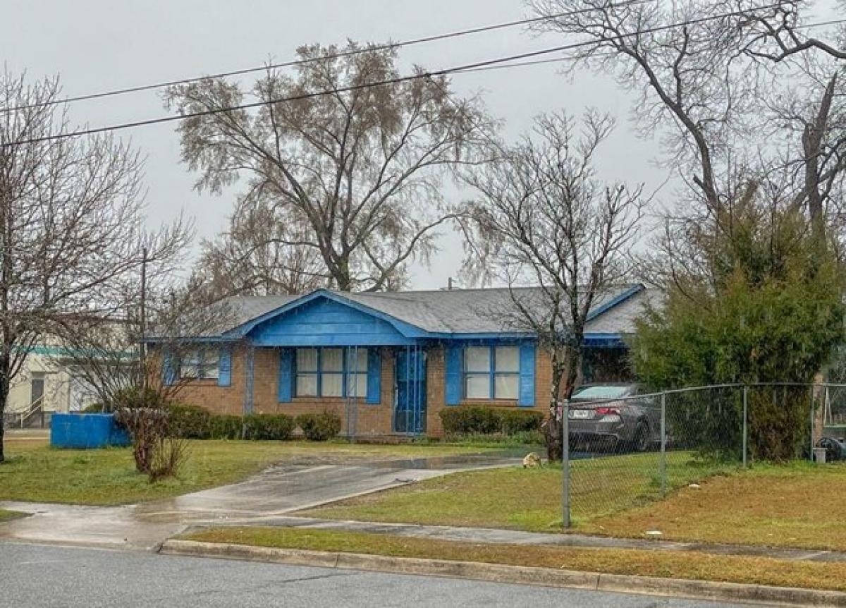 Picture of Home For Sale in Dublin, Georgia, United States