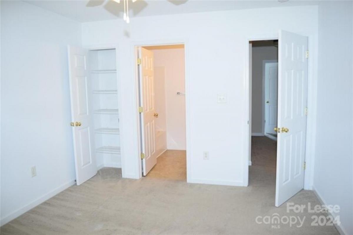 Picture of Apartment For Rent in Hickory, North Carolina, United States