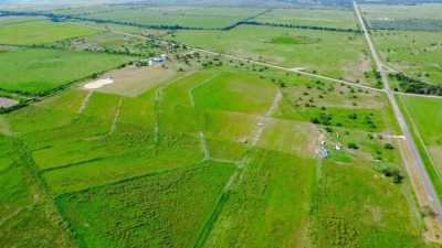 Residential Land For Sale in Alleyton, Texas