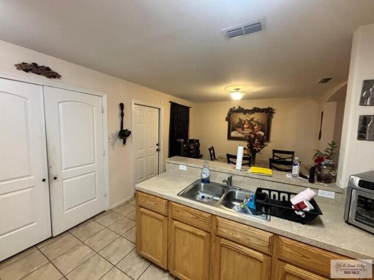 Picture of Home For Sale in Harlingen, Texas, United States