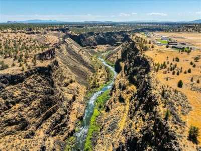 Home For Sale in Terrebonne, Oregon