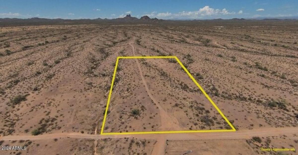 Picture of Residential Land For Sale in Wickenburg, Arizona, United States