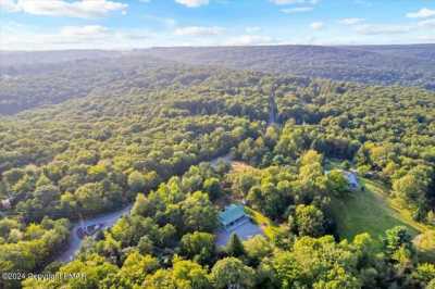 Home For Sale in Mount Pocono, Pennsylvania