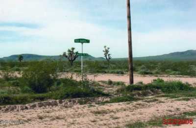 Residential Land For Sale in Yucca, Arizona