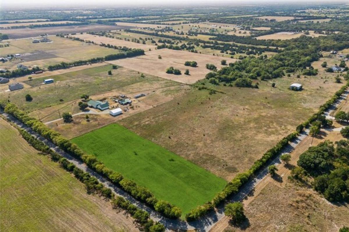 Picture of Residential Land For Sale in Whitewright, Texas, United States