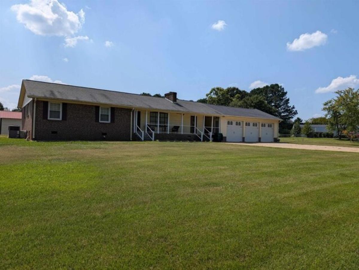 Picture of Home For Sale in Cowpens, South Carolina, United States