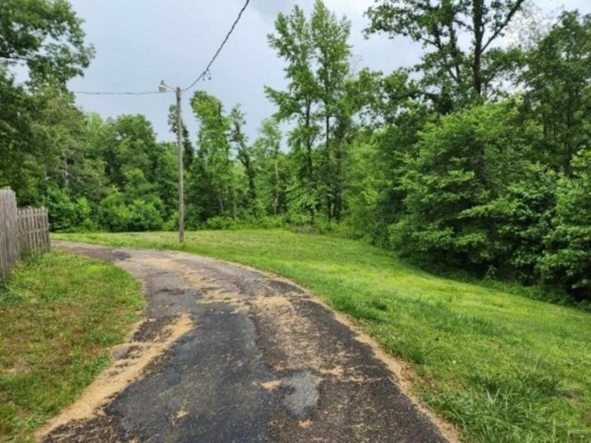 Picture of Home For Sale in Bremen, Kentucky, United States