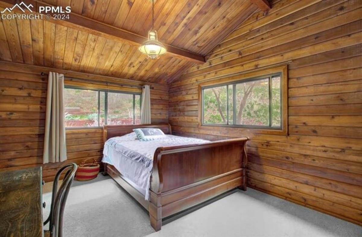 Picture of Home For Sale in Manitou Springs, Colorado, United States