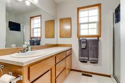 Home For Sale in Springfield, Oregon