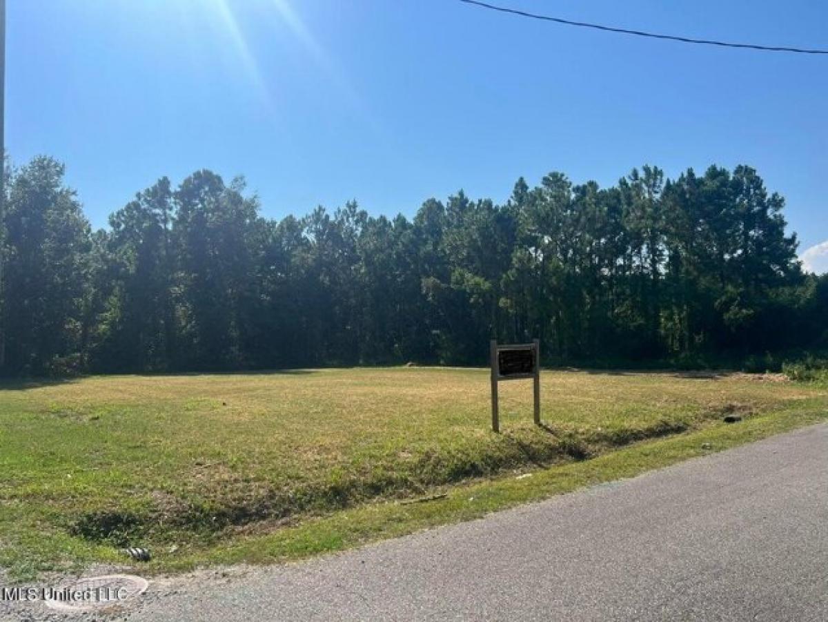 Picture of Residential Land For Sale in Pass Christian, Mississippi, United States