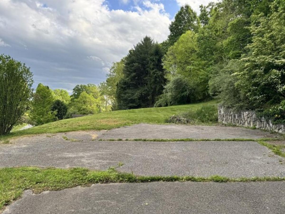 Picture of Residential Land For Sale in Summersville, West Virginia, United States