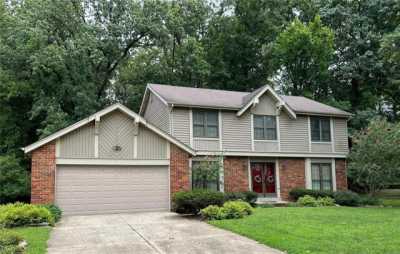 Home For Sale in Ballwin, Missouri