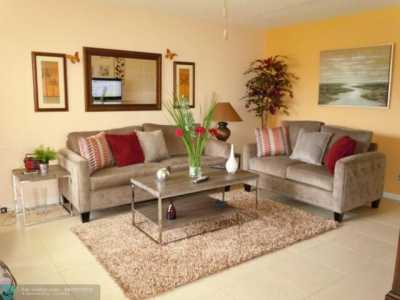 Home For Rent in Deerfield Beach, Florida