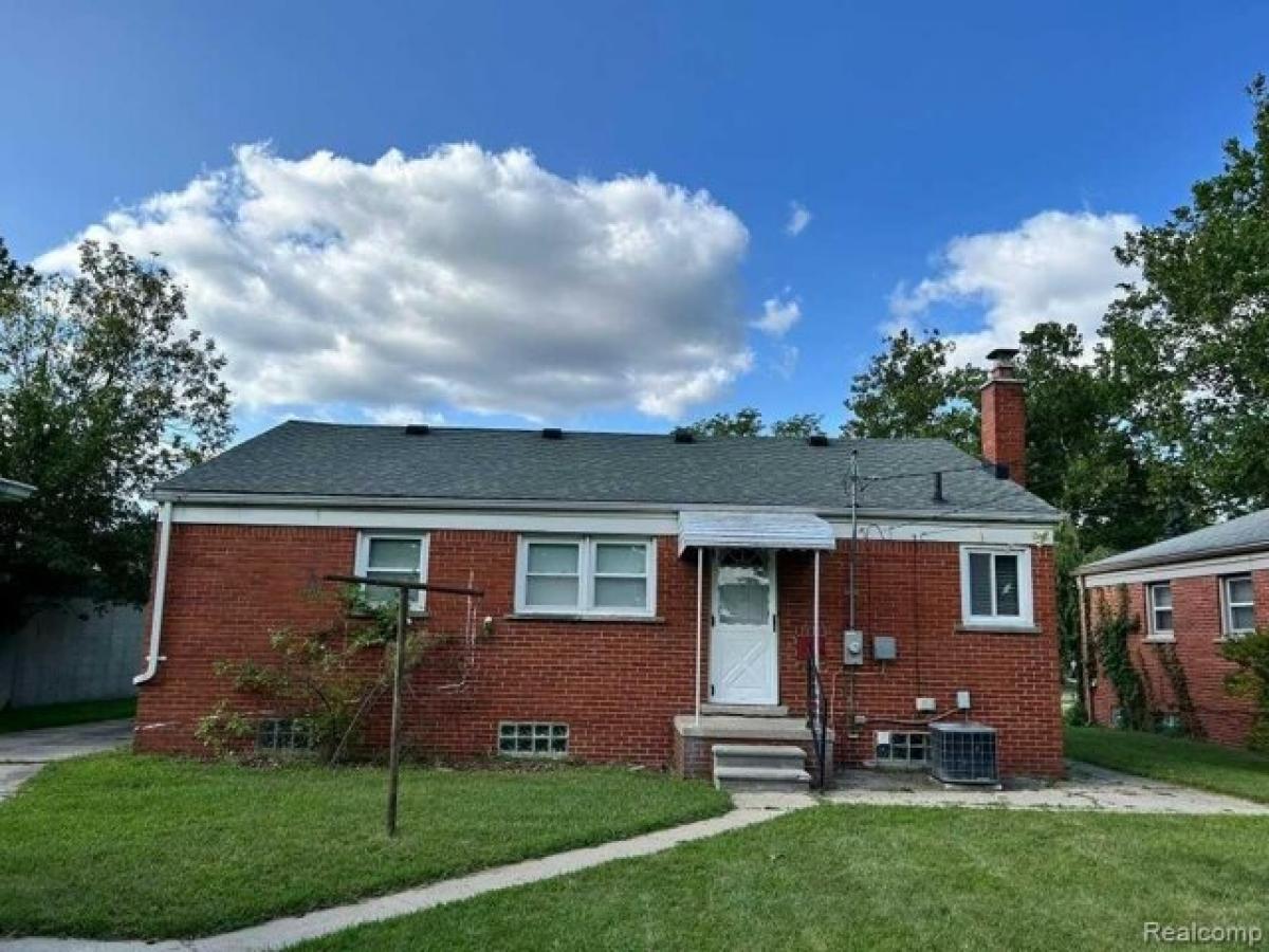 Picture of Home For Sale in Redford, Michigan, United States