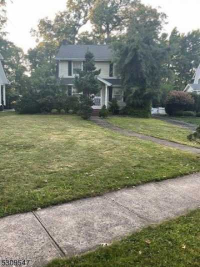 Home For Sale in Westfield, New Jersey