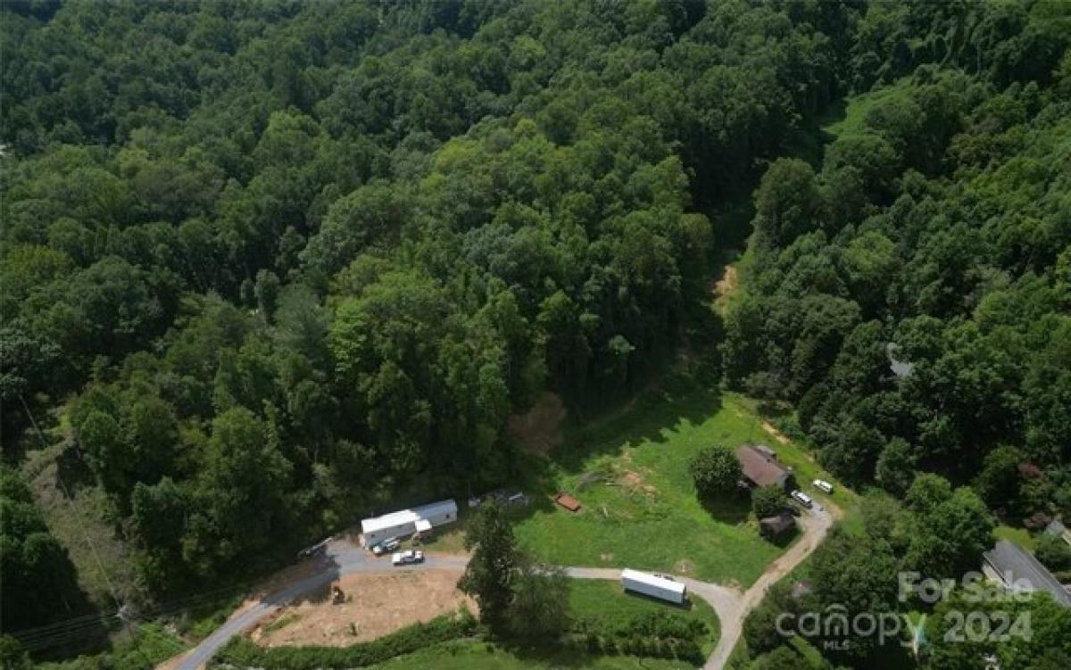 Picture of Home For Sale in Sylva, North Carolina, United States