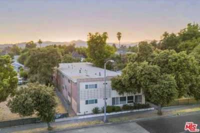 Home For Sale in Pasadena, California