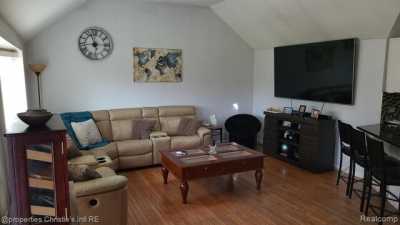 Home For Sale in Saint Clair Shores, Michigan