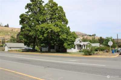 Home For Sale in Chelan, Washington