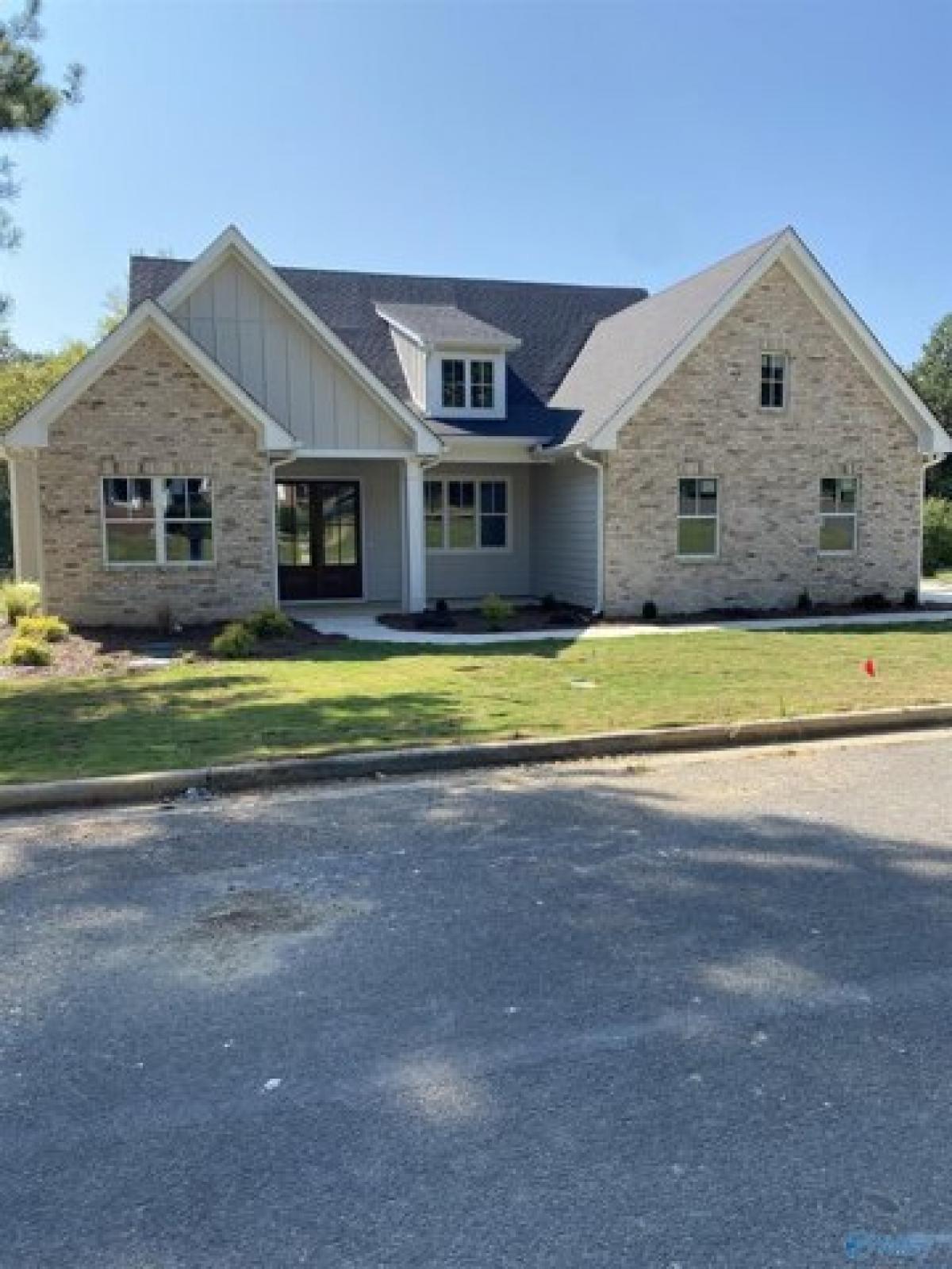 Picture of Home For Sale in Leesburg, Alabama, United States