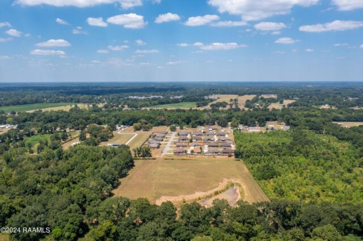 Picture of Residential Land For Sale in Carencro, Louisiana, United States