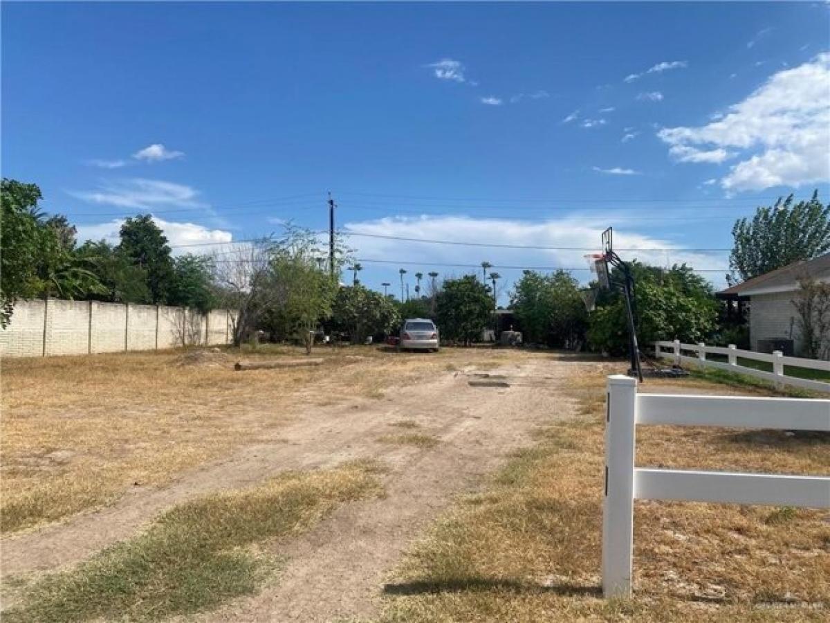 Picture of Residential Land For Sale in McAllen, Texas, United States