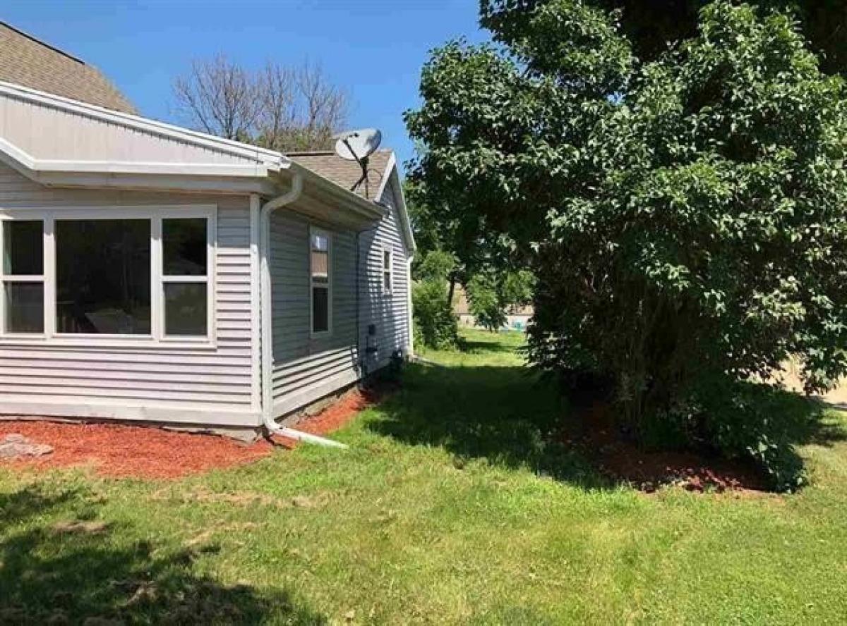 Picture of Home For Sale in Poynette, Wisconsin, United States