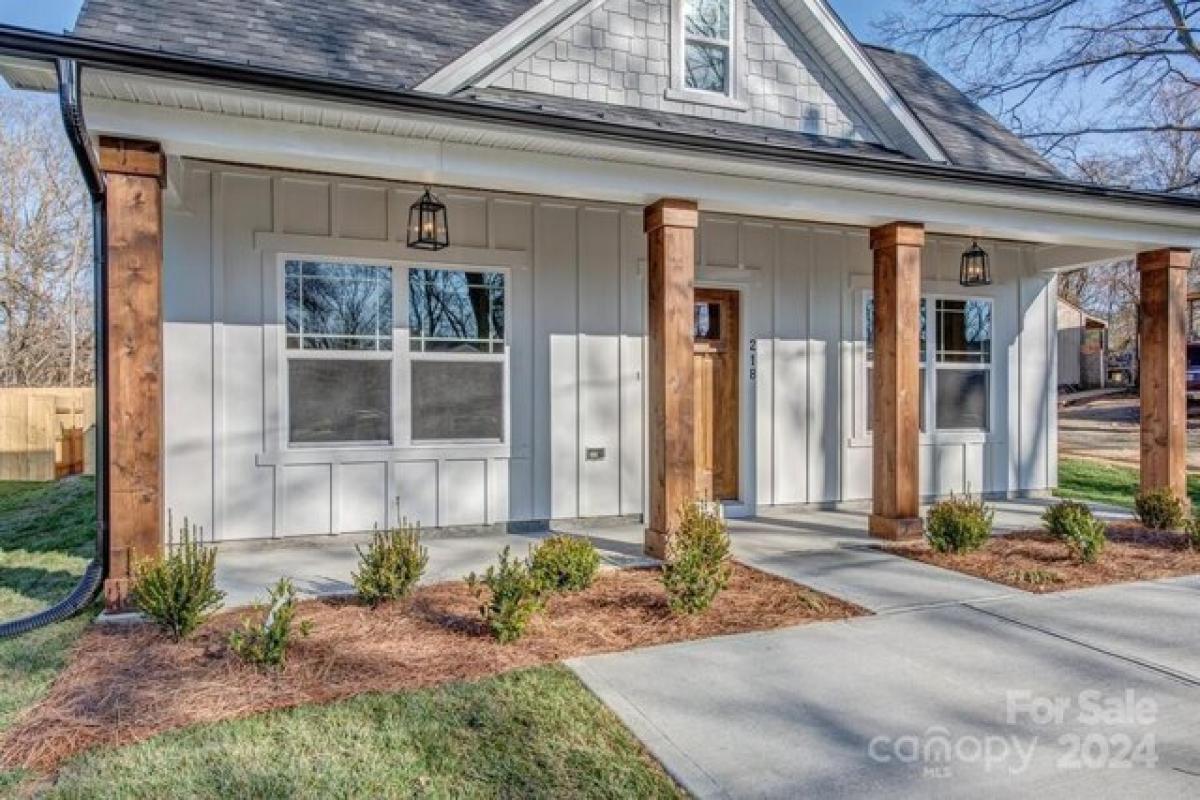 Picture of Home For Sale in Kings Mountain, North Carolina, United States