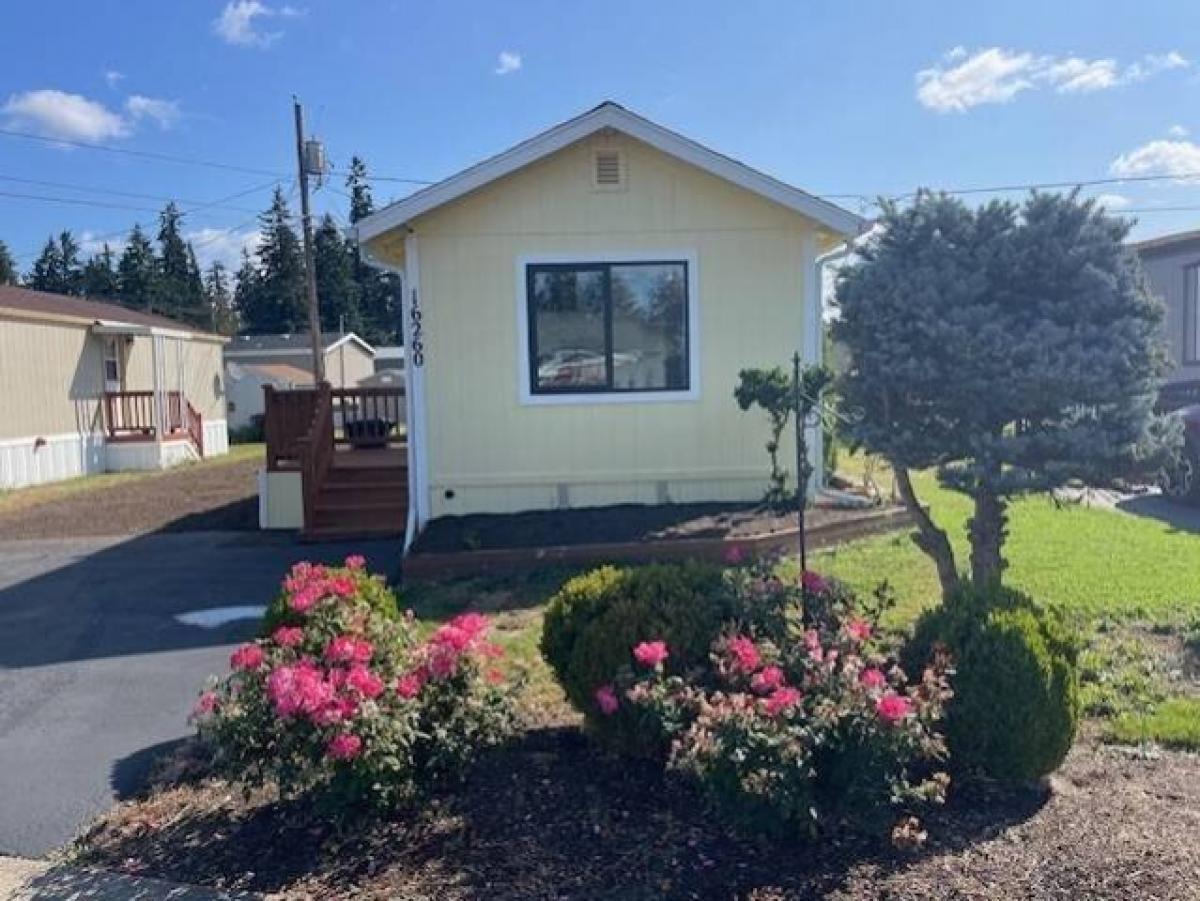 Picture of Home For Sale in Milwaukie, Oregon, United States