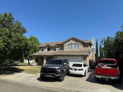 Home For Sale in Ceres, California