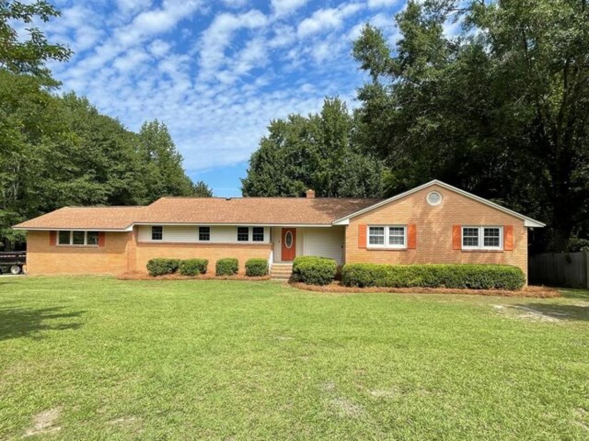 Picture of Home For Sale in Sumter, South Carolina, United States