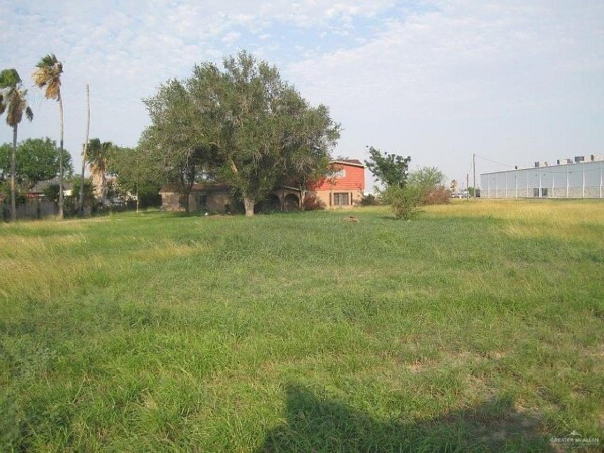 Picture of Residential Land For Sale in McAllen, Texas, United States