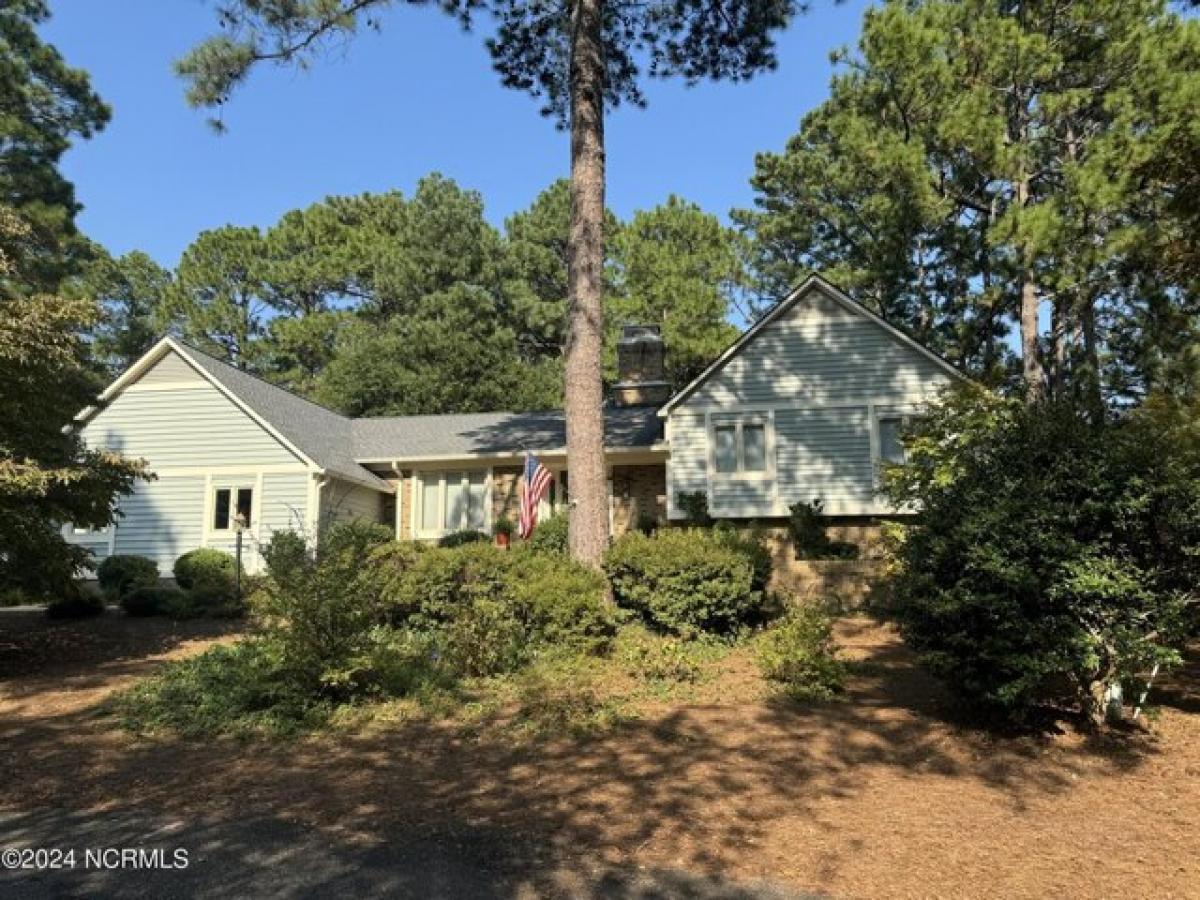 Picture of Home For Sale in Pinehurst, North Carolina, United States