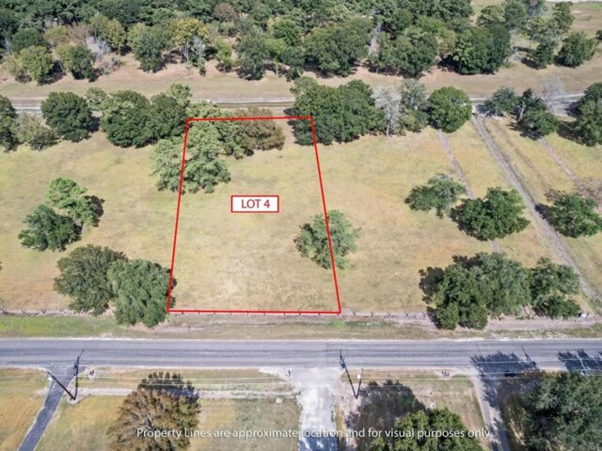 Picture of Residential Land For Sale in Beaumont, Texas, United States