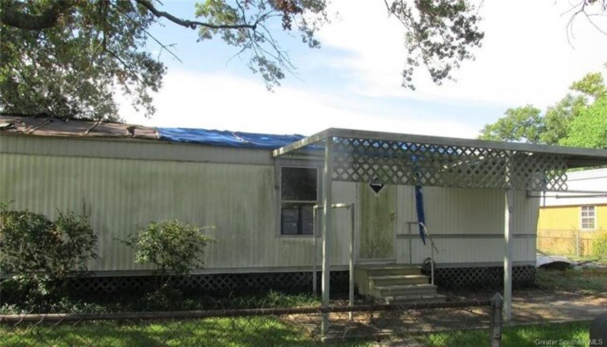 Picture of Home For Sale in Sulphur, Louisiana, United States