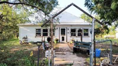 Home For Sale in Larned, Kansas