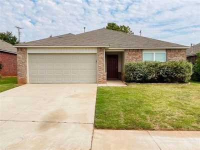 Home For Sale in Purcell, Oklahoma