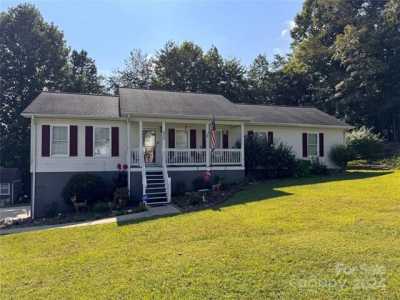 Home For Sale in Lenoir, North Carolina