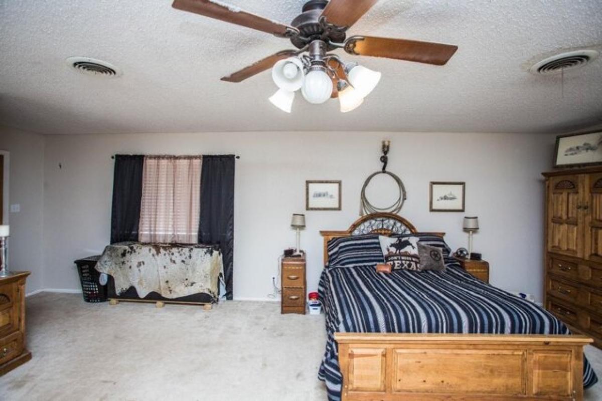 Picture of Home For Sale in Levelland, Texas, United States