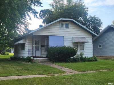 Home For Sale in Macomb, Illinois