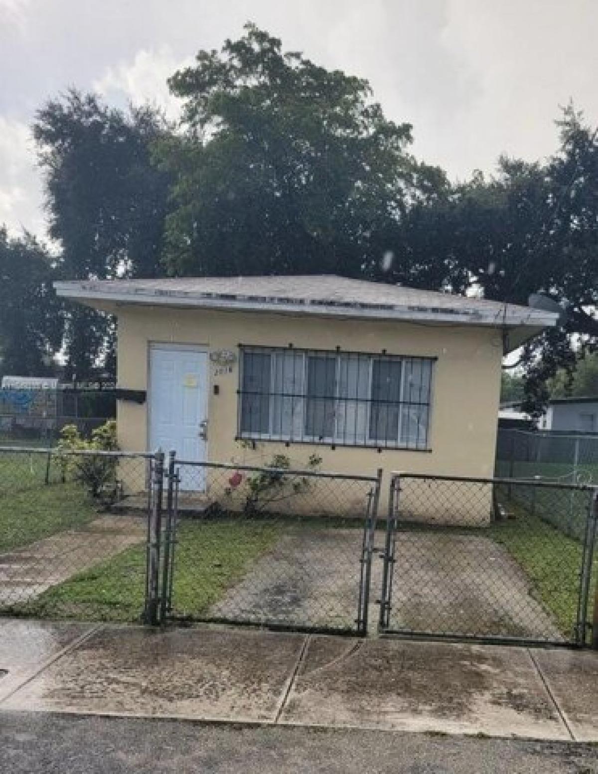 Picture of Home For Rent in Opa Locka, Florida, United States