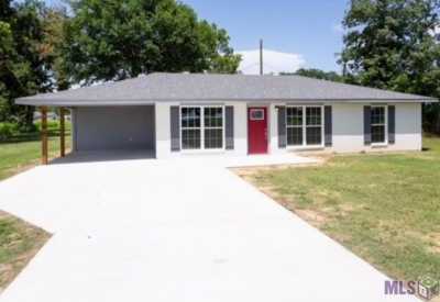 Home For Sale in Saint Gabriel, Louisiana