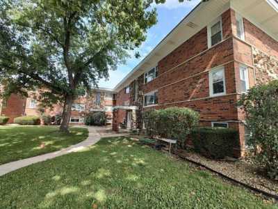 Home For Rent in Worth, Illinois