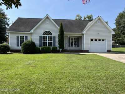 Home For Sale in Ayden, North Carolina