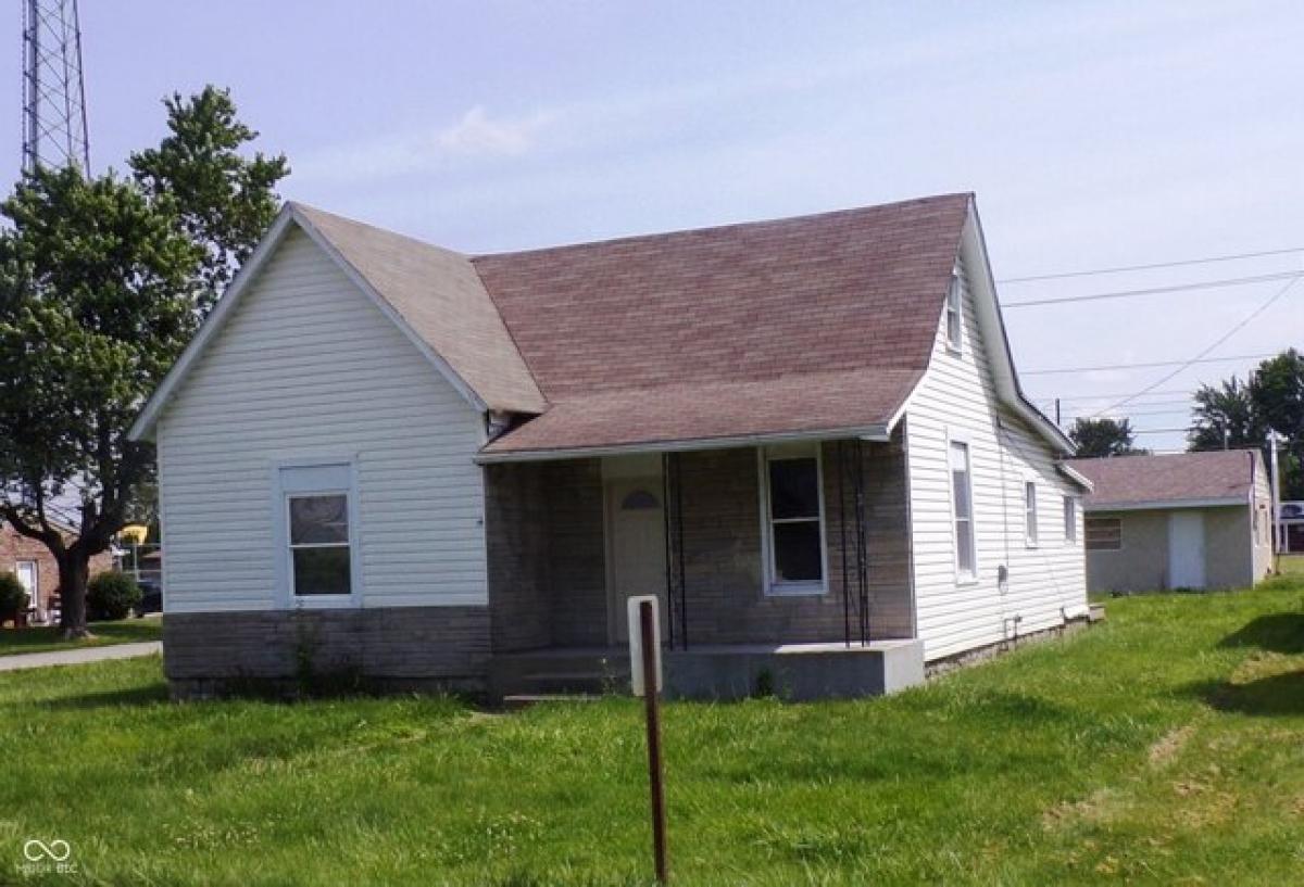 Picture of Home For Sale in North Vernon, Indiana, United States