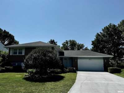 Home For Sale in Macomb, Illinois