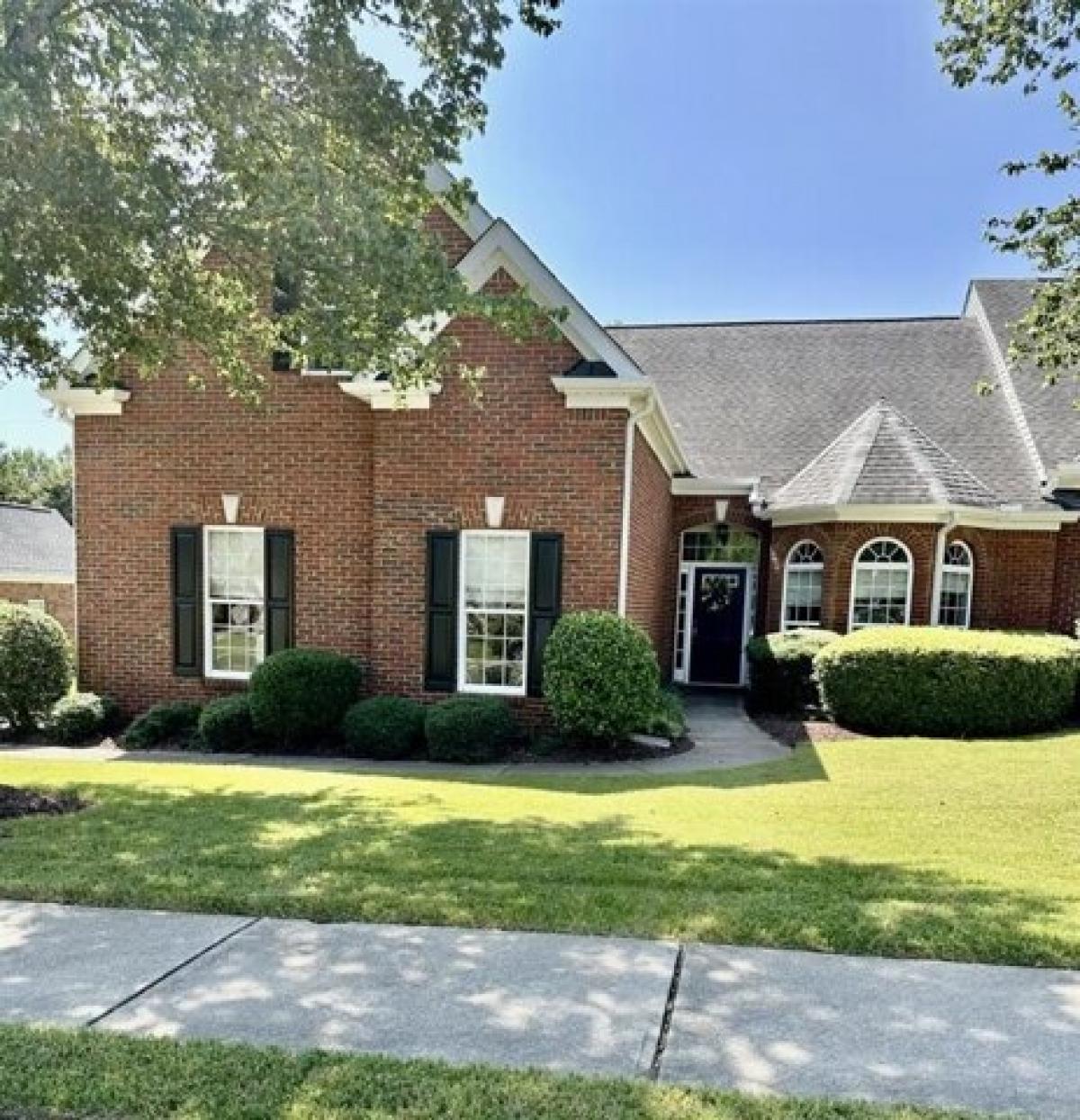 Picture of Home For Sale in Suwanee, Georgia, United States